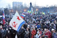 Более 10-ти тысяч севастопольцев призвали президента навести в стране конституционный порядок