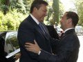 Янукович в гостях у Медведева: разговоры о газе и границе